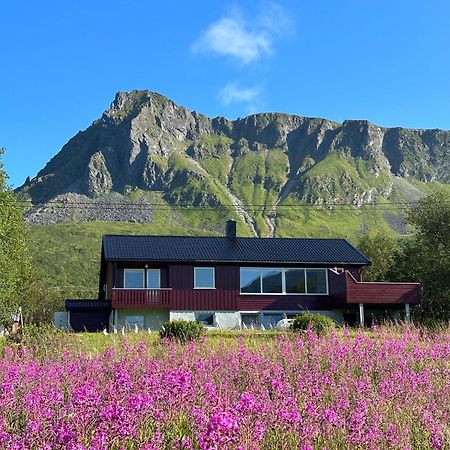 Lofoten Red Villa Laupstad Exterior foto