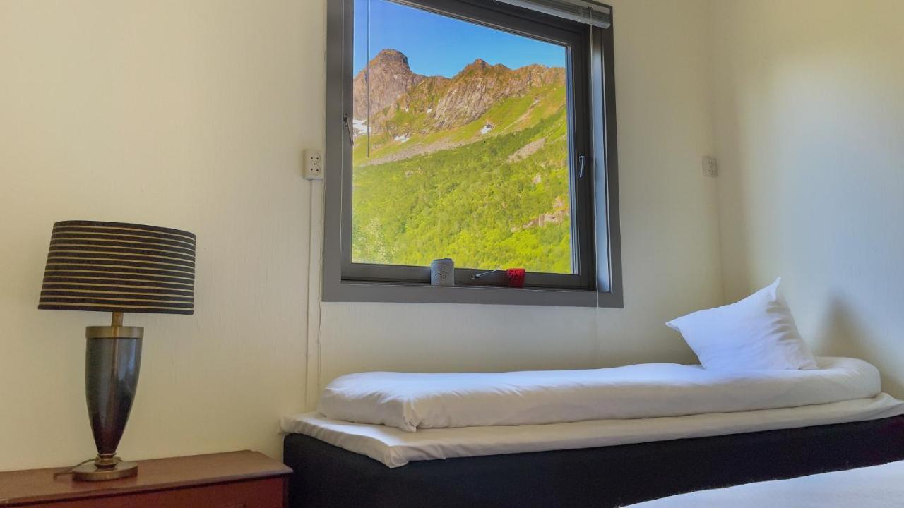Lofoten Red Villa Laupstad Exterior foto