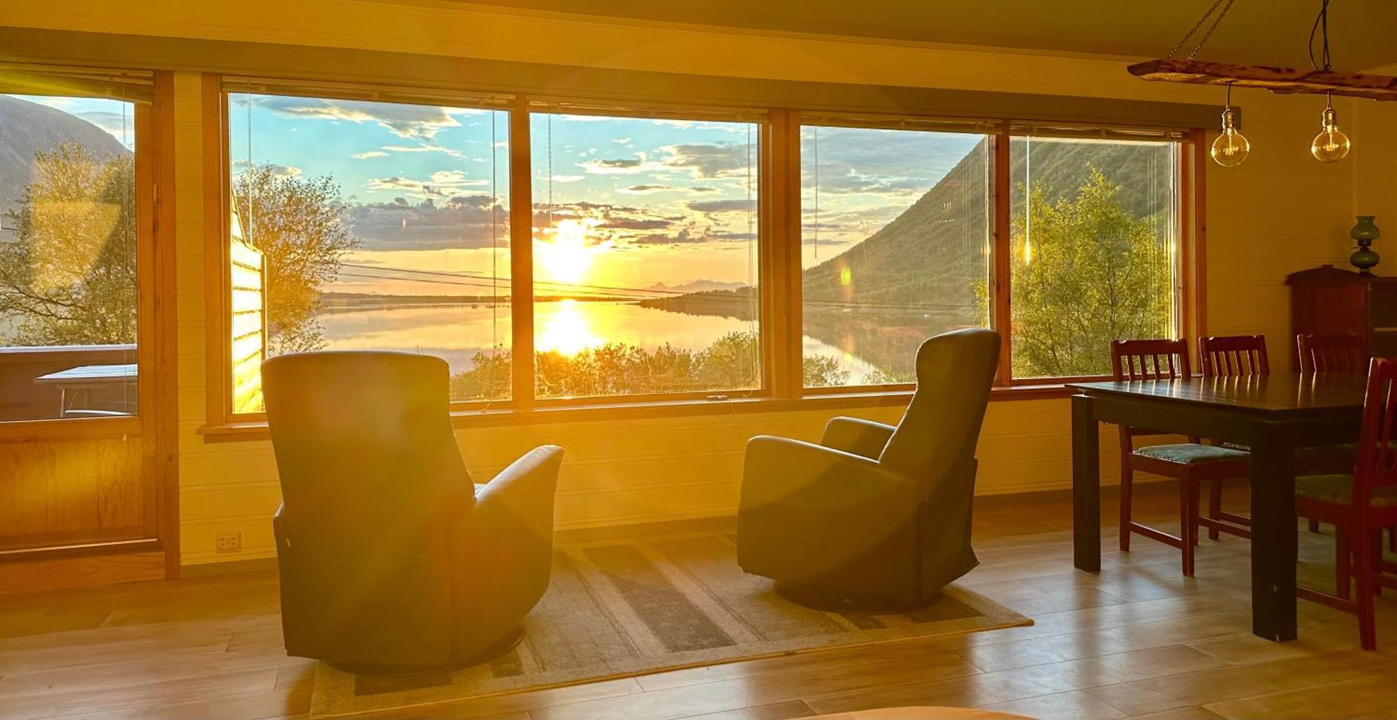 Lofoten Red Villa Laupstad Exterior foto